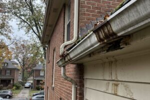 Visualization of gutters in need of replacement