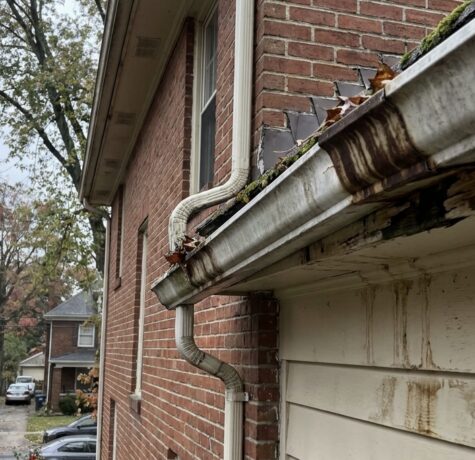 Visualization of gutters in need of replacement